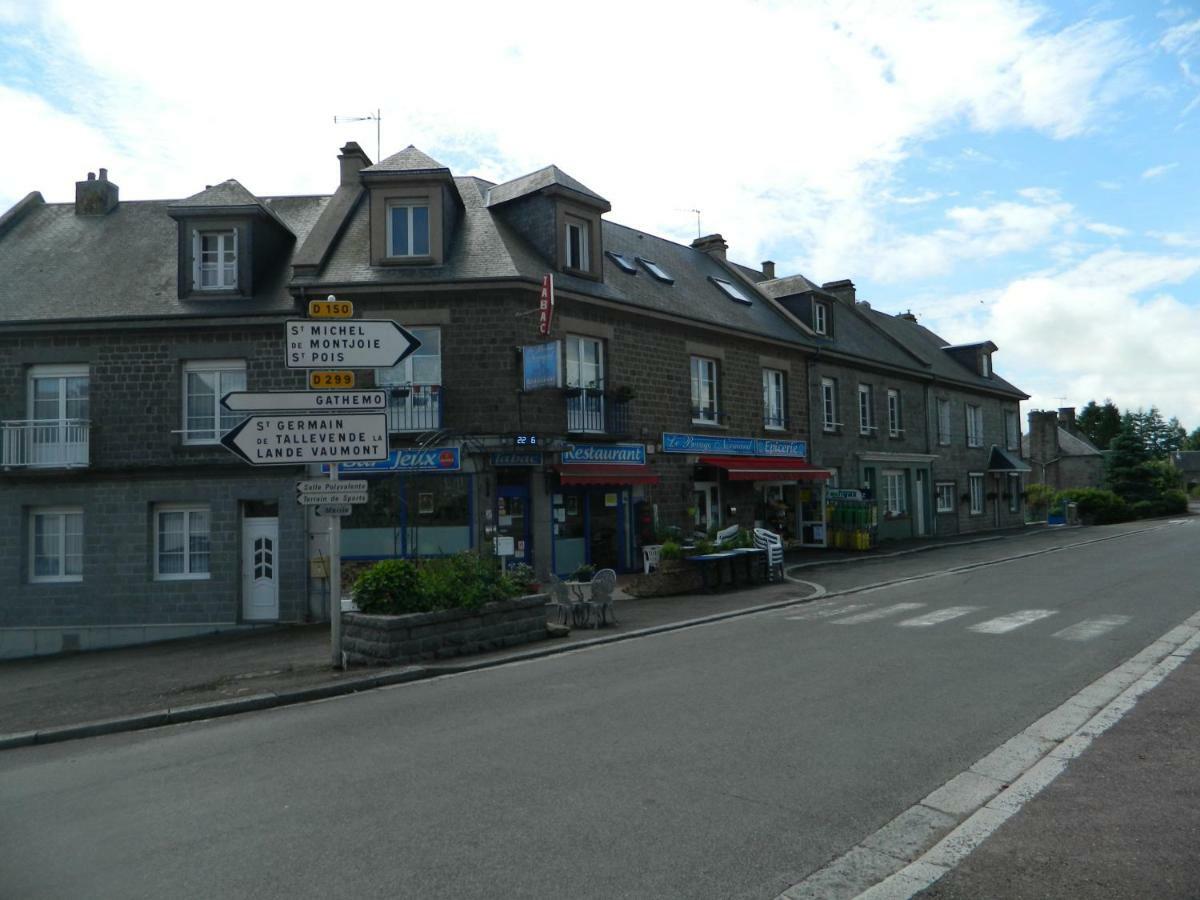 B&B La Seliniere Champ-du-Boult 외부 사진